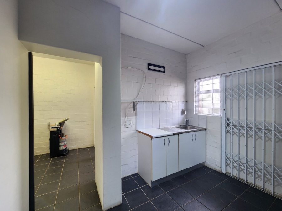 To Let commercial Property for Rent in Mall Interchange Western Cape